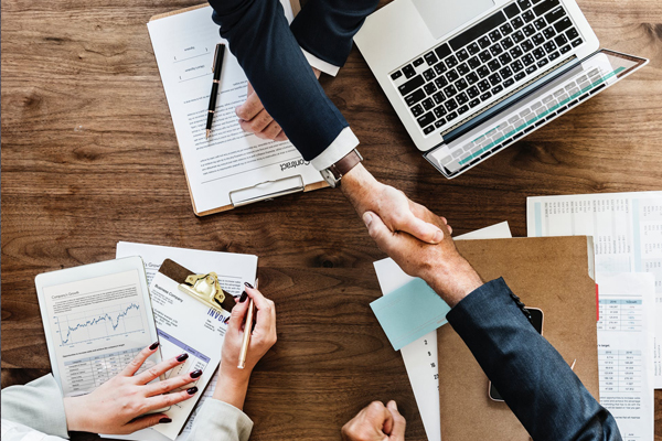 Who’s Really Deciding? Rethinking B2B Decision Makers vs. Influencers